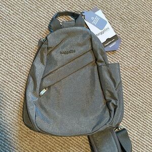NWT Baggallini Medium Sling Backpack with Convertible Adjustable Shoulder Strap